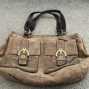 Vintage Coach dark tan suede tote with zip closure and tons of pockets!!!